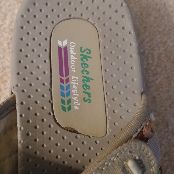 Skechers Women's Reggae Mad Swag Dark Beige Sandals - Size 8. FL - Picture 3 of 8